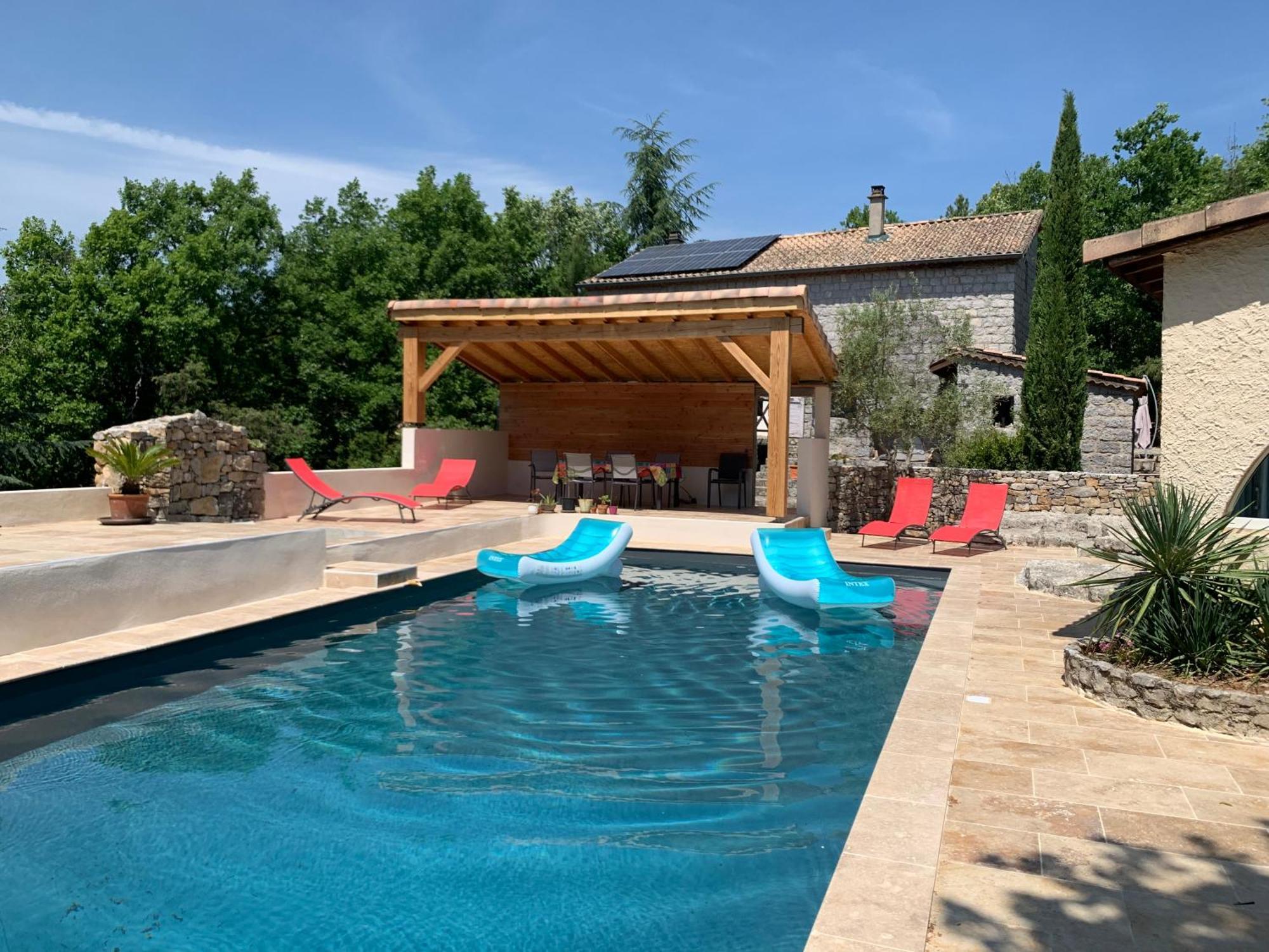 Gite Avec Piscine Privee Au Coeur D'Une Foret De Chenes Proche De Vallon Pont D'Arc Saint Alban Auriolles Eksteriør bilde